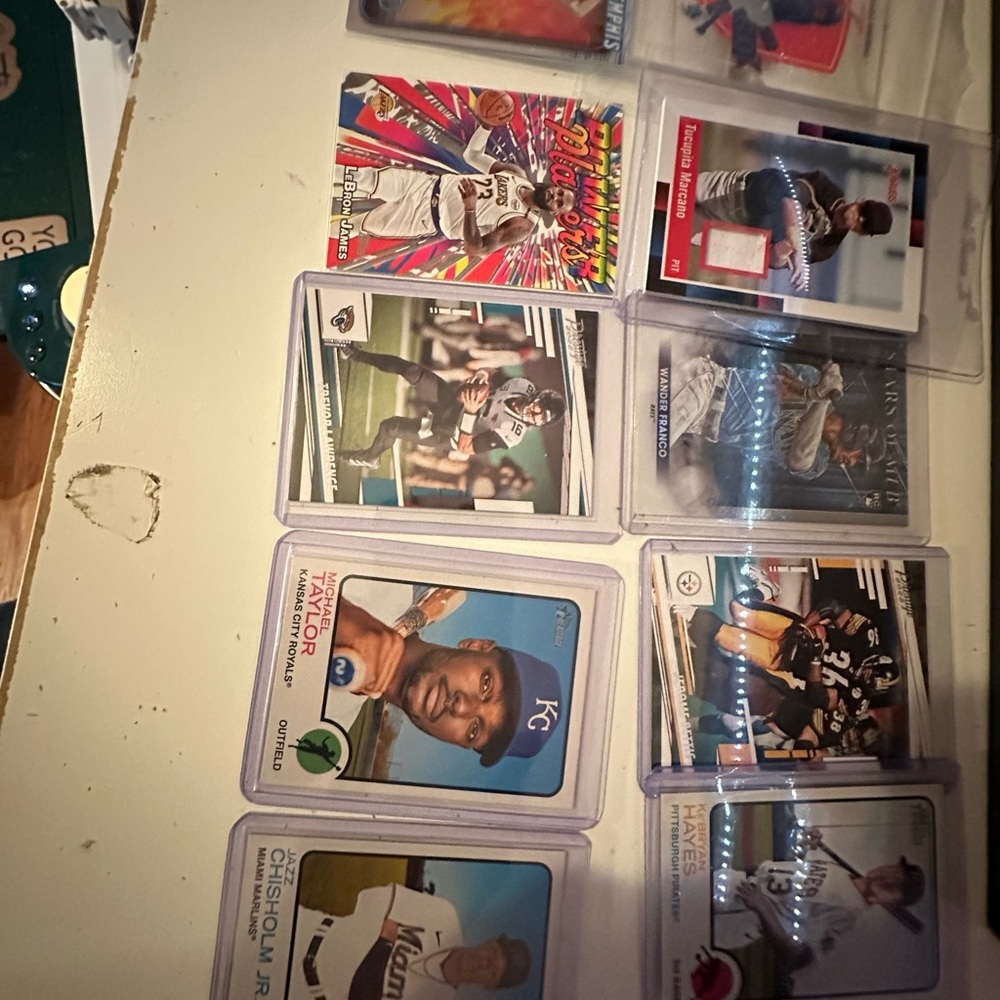 2,000+ Baseball & Football Card Lot | Rookies Inserts Relics | NO JUNK